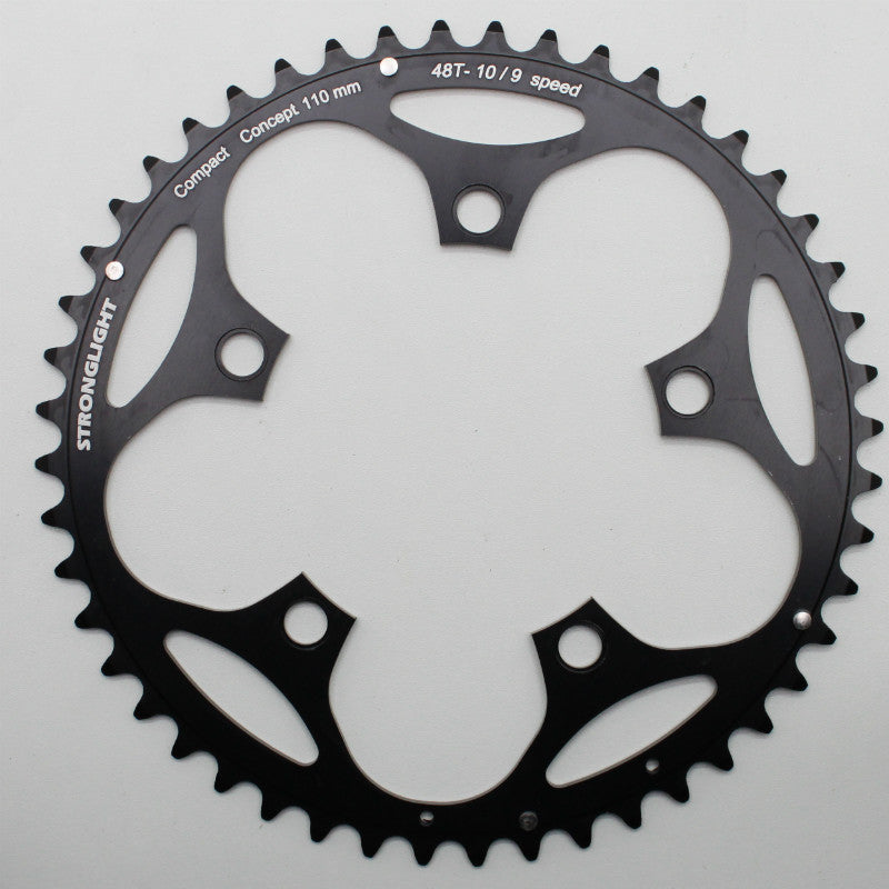 Plateau Route 5 branches Ø 110 Stronglight Dural 48 dents Extérieur Noir Type Shimano 10-9V.