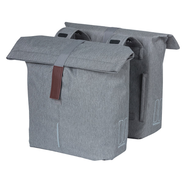 Sacoche Arrière Vélo Double Basil City Gris Clair 28-32L Fixation Velcros Sur Porte Bagage (30X18X49 cm) Fermeture Plian