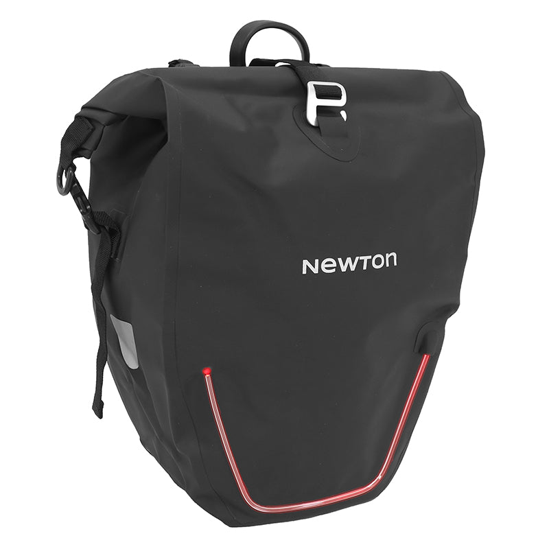 Sacoche Arrière Vélo Laterale Newton A LED Rouge 22L Noir Pochette Zip Intérieure Amovible (Vendu A L'Unite) - Fixation