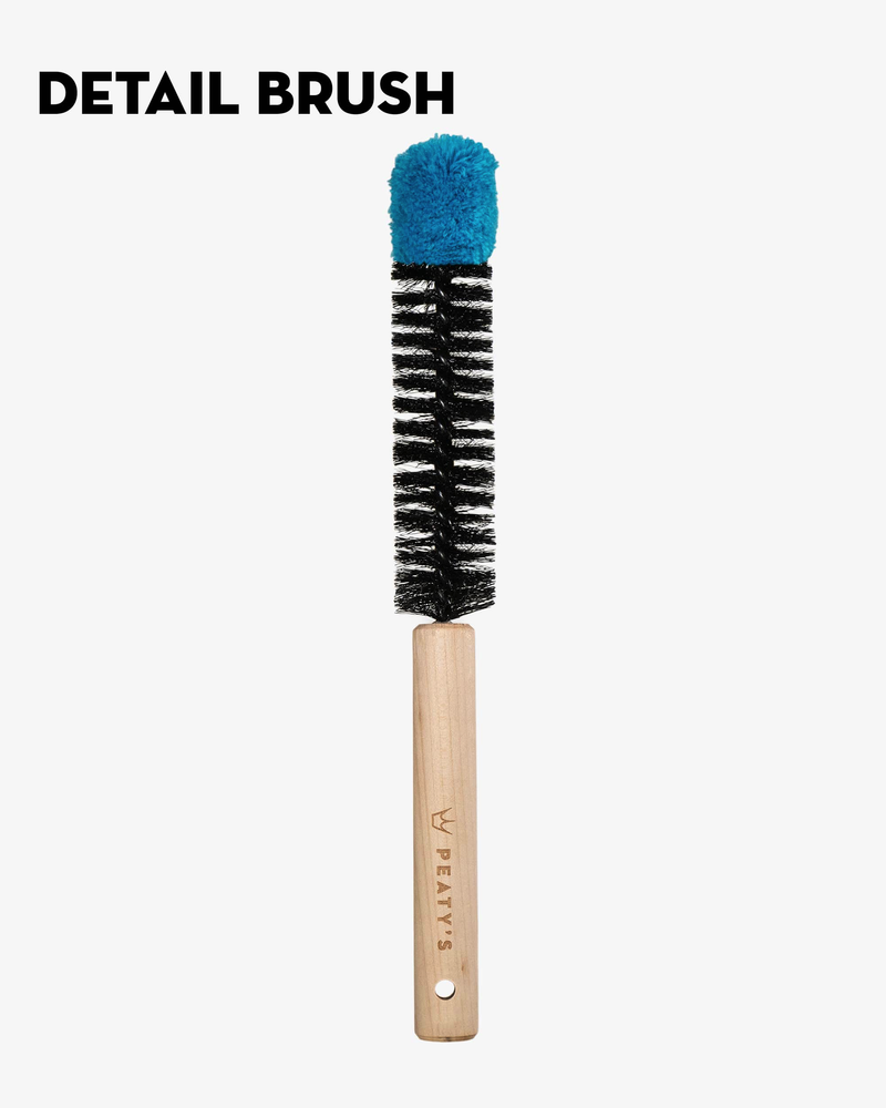 Brosse Peaty's pour detailing