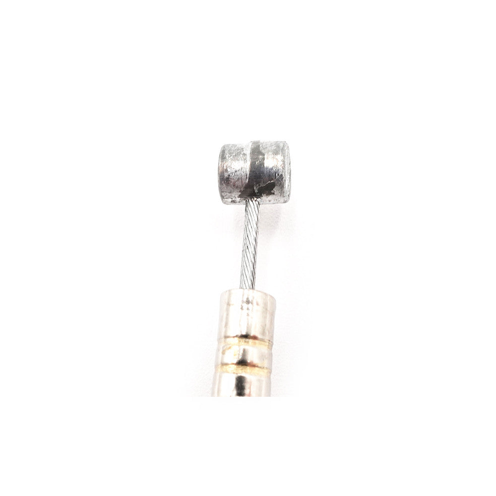 Vsett 8 Z8 Pro front drum brake cable en situation