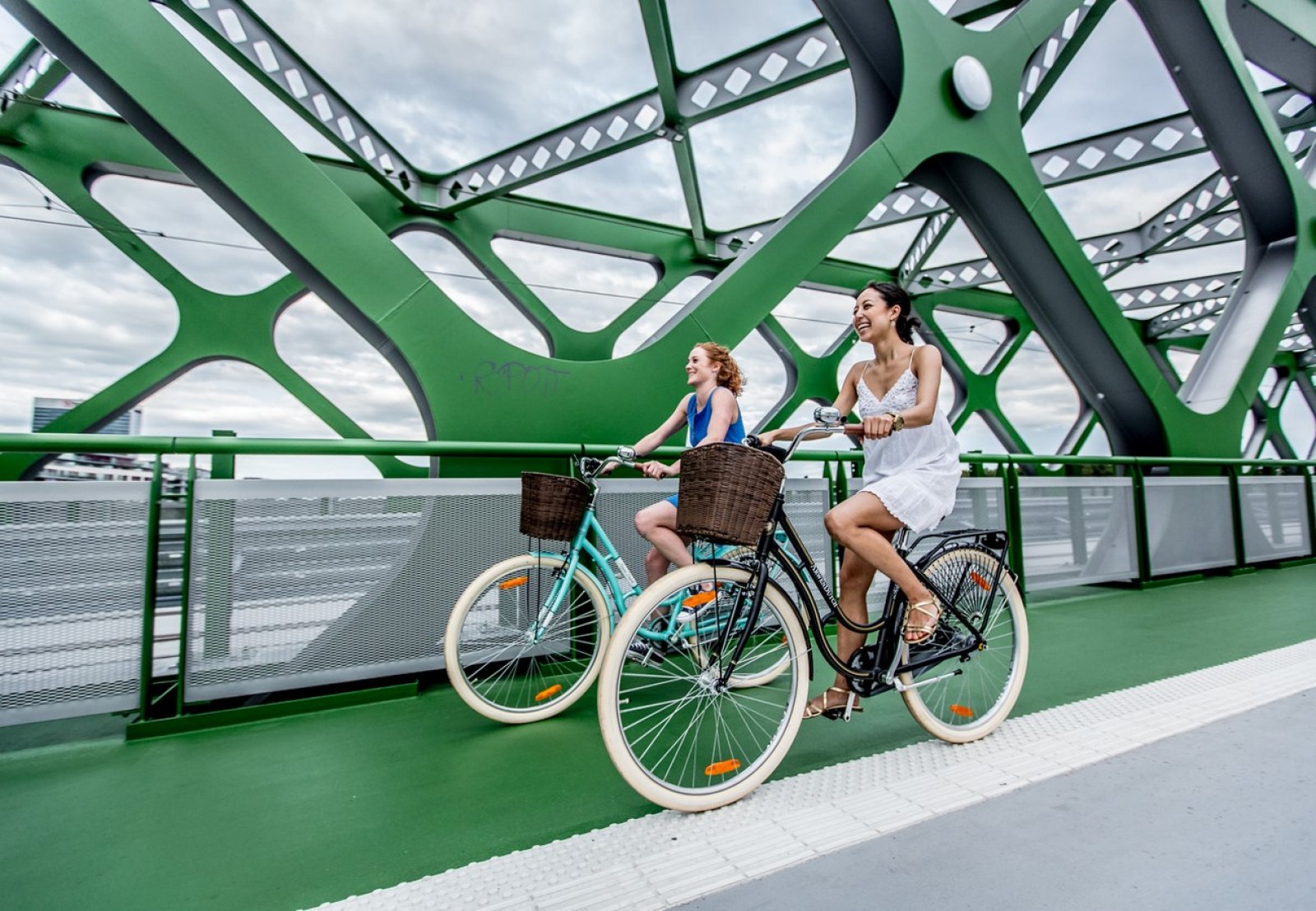 Estima 40 SH 504Wh Vélo de ville électrique - Profil gauche