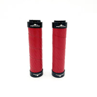 Poignées style carbone bleu/noir/rouge (Rouge)
