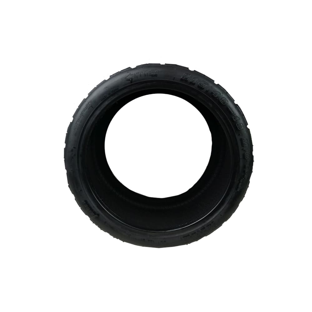 Pneu 215/40/13 tubeless en situation