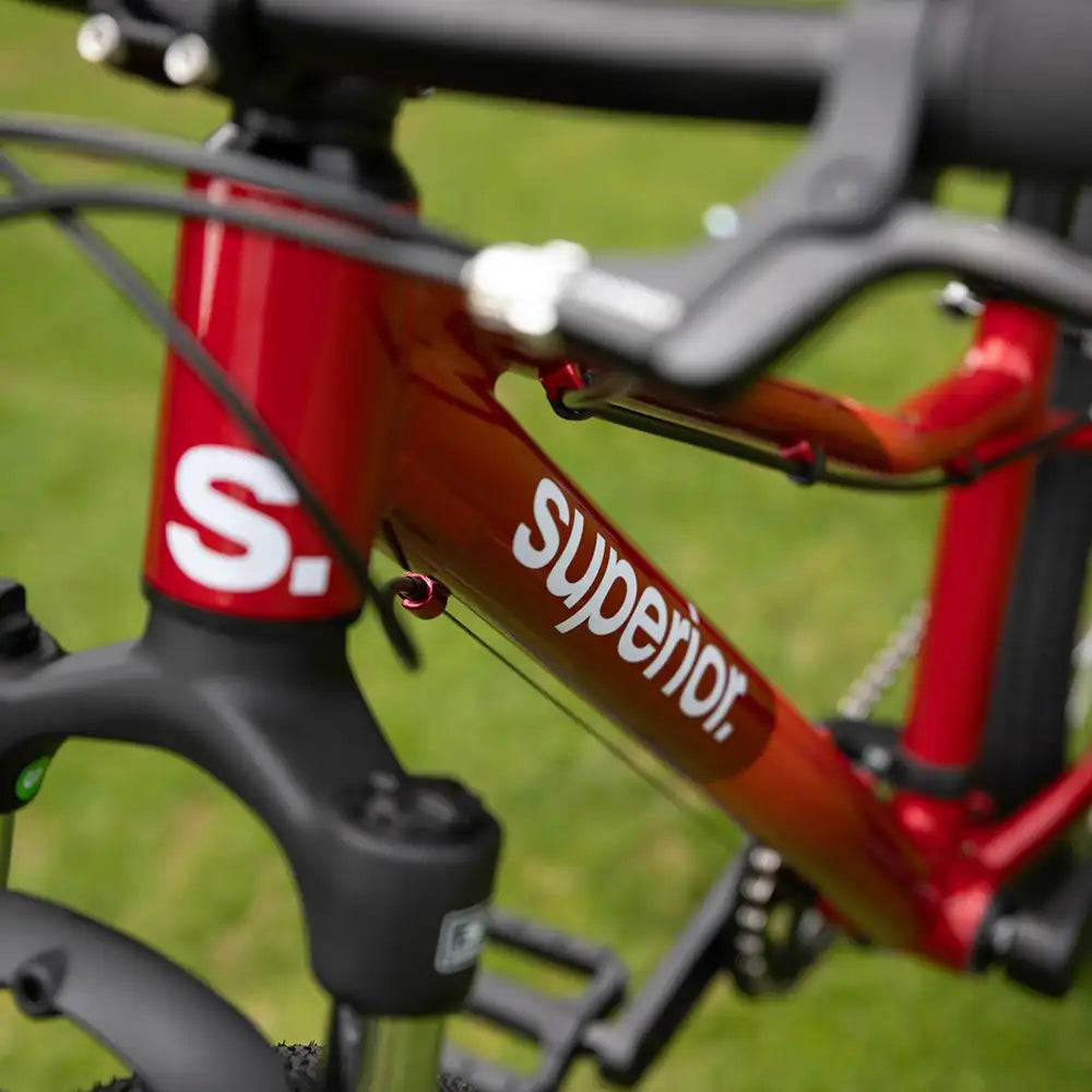Vélo enfant Superior Racer 24 en situation