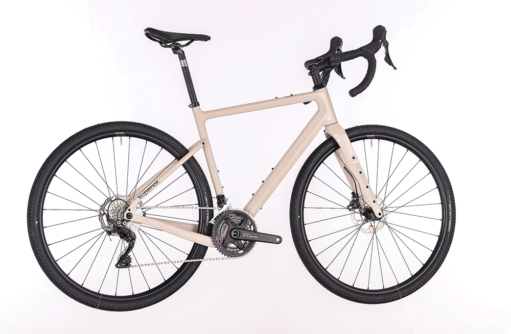 Vélo gravel Superior GA 9.1 Cuess 2x11s en situation