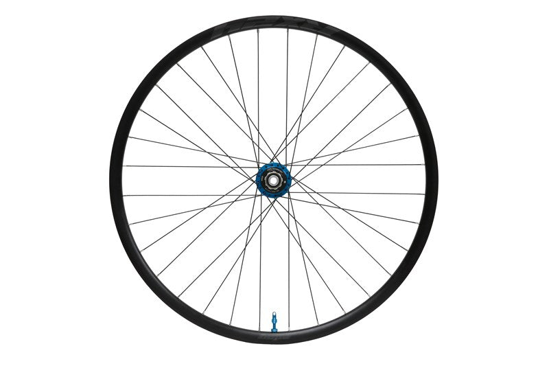 Hope Rear RX24 Pro 5 32H 6 Bolt 148x12mm en situation