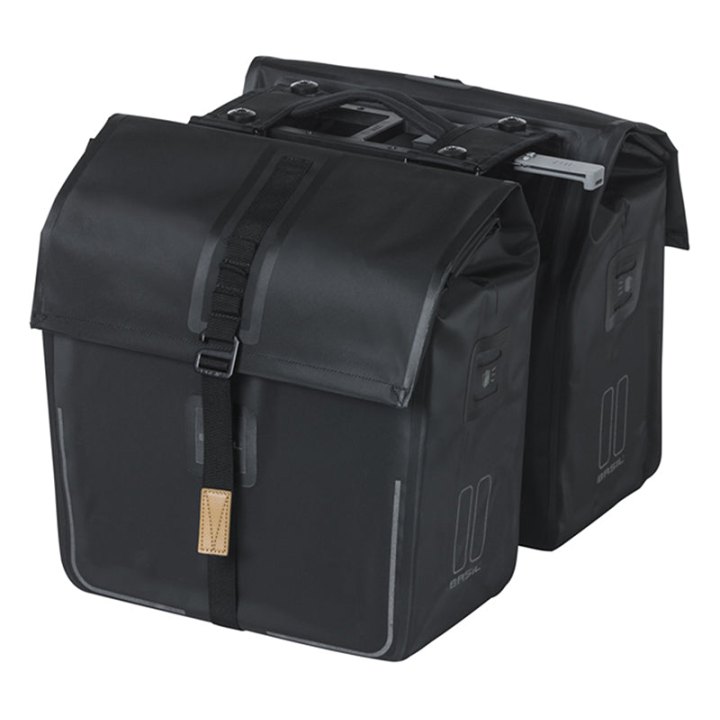 Sacoche Arrière Vélo Double Basil Urban Dry 50L Noir 100% Waterproof (31,5X16X32 cm) - Fixation Systeme Mik (Compatible Avec 157030 Inclus)